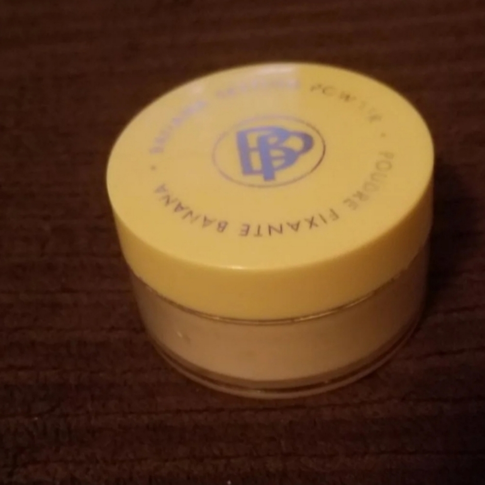 BellaPierre Banana Setting Powder